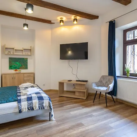 Apartman Step-by-step